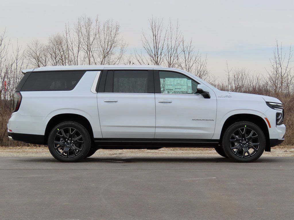New 2026 Chevrolet Suburban High Country image 2
