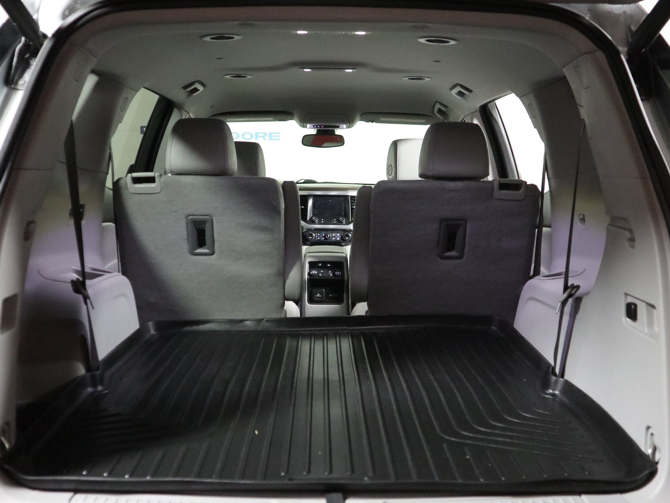 Used 2023 GMC Acadia SLT w/ Technology Package FWD image 8