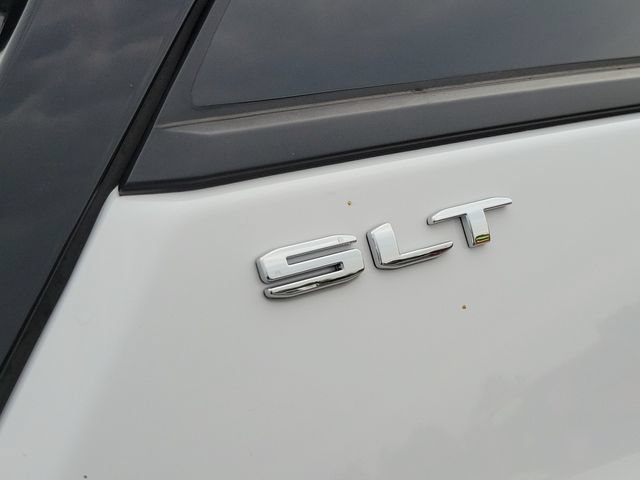 Used 2024 GMC Terrain SLT AWD/4WD image 33