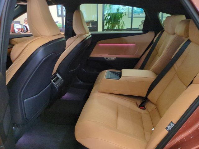 New 2026 Lexus ES 350e FWD image 12