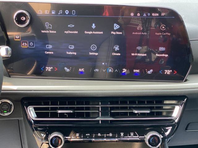 New 2027 Chevrolet Traverse LT w/ Sun and Wheel Package AWD/4WD image 28