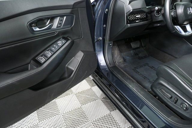 Used 2024 Honda Accord Touring image 7