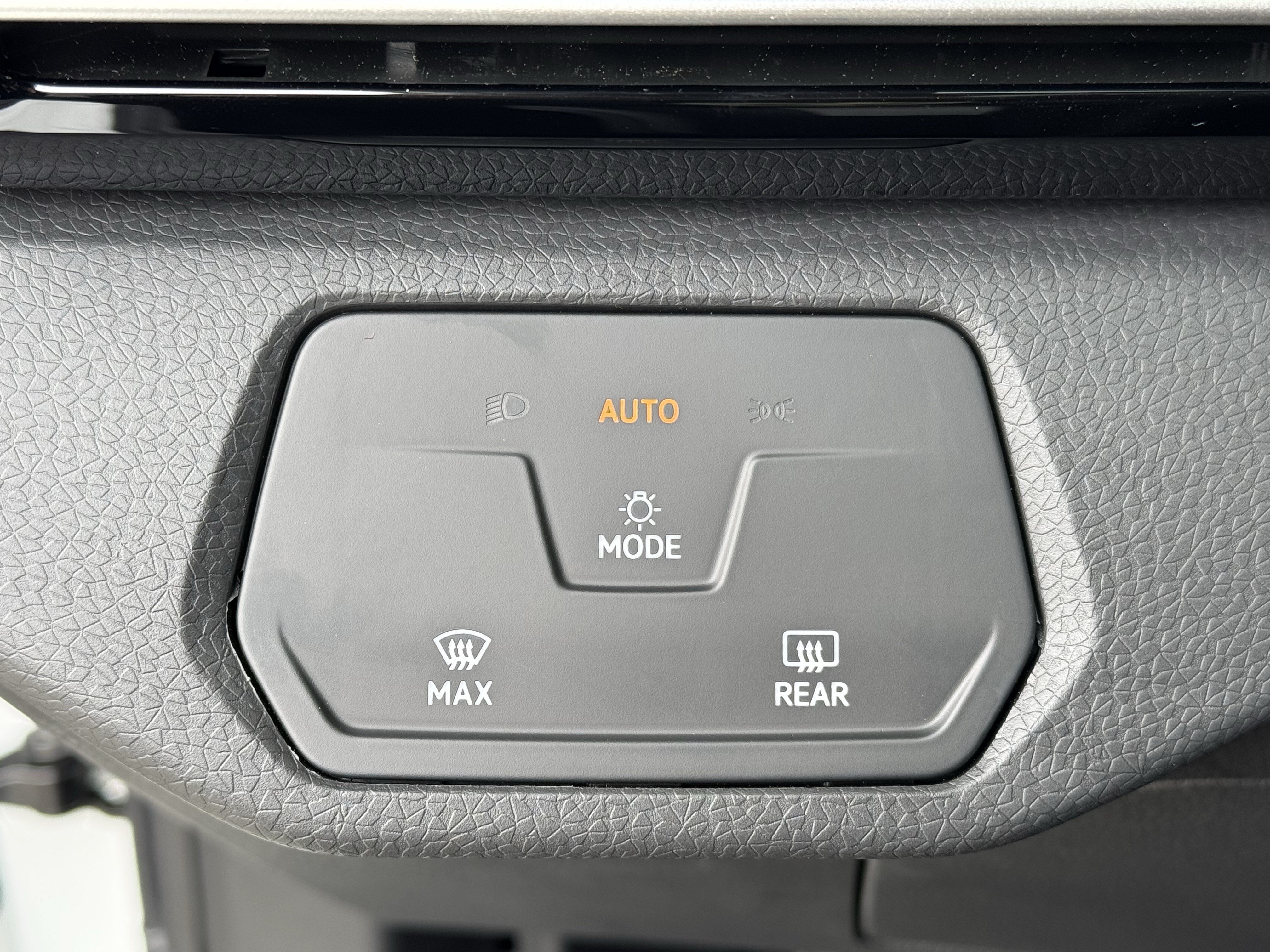 New 2026 Volkswagen ID.4 Pro RWD image 27