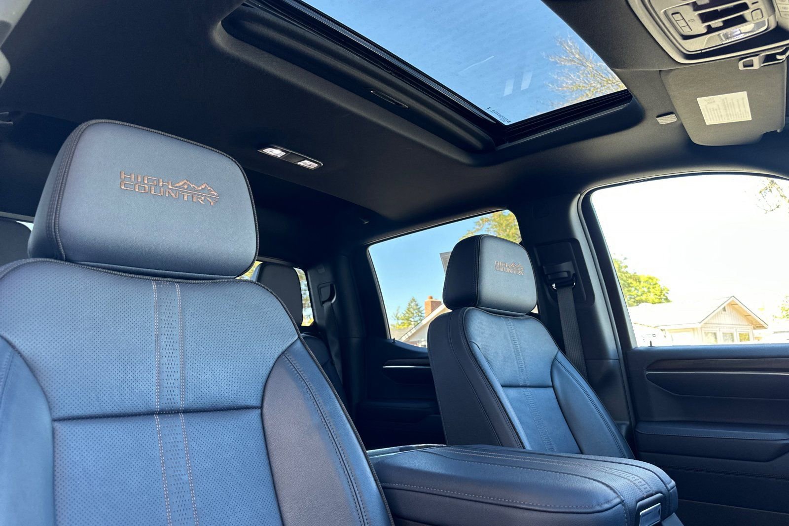 Used 2024 Chevrolet Silverado 1500 High Country w/ Technology Package image 16