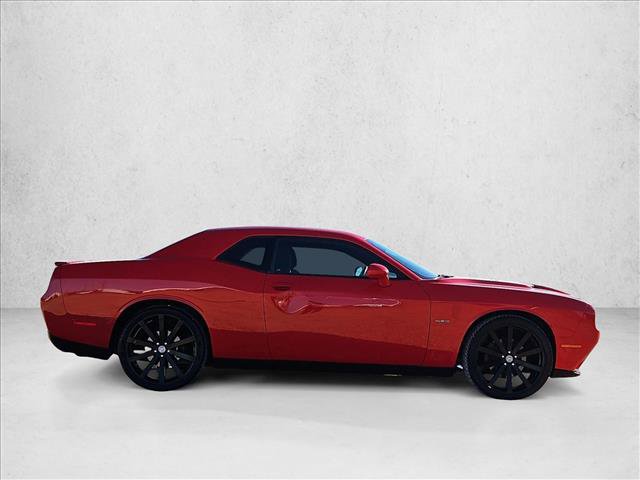 Used 2017 Dodge Challenger R/T image 4