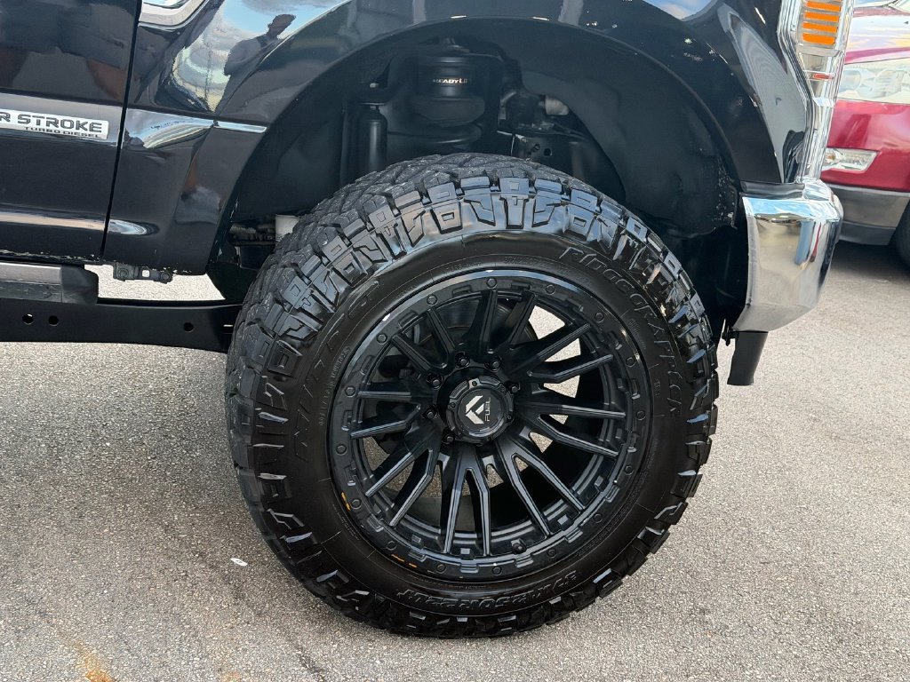 Used 2020 Ford F250 Lariat w/ Lariat Ultimate Package AWD/4WD image 9