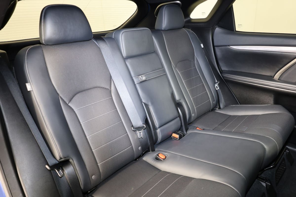Used 2022 Lexus RX 450h F Sport w/ Cold Area Package (CT) AWD/4WD image 44
