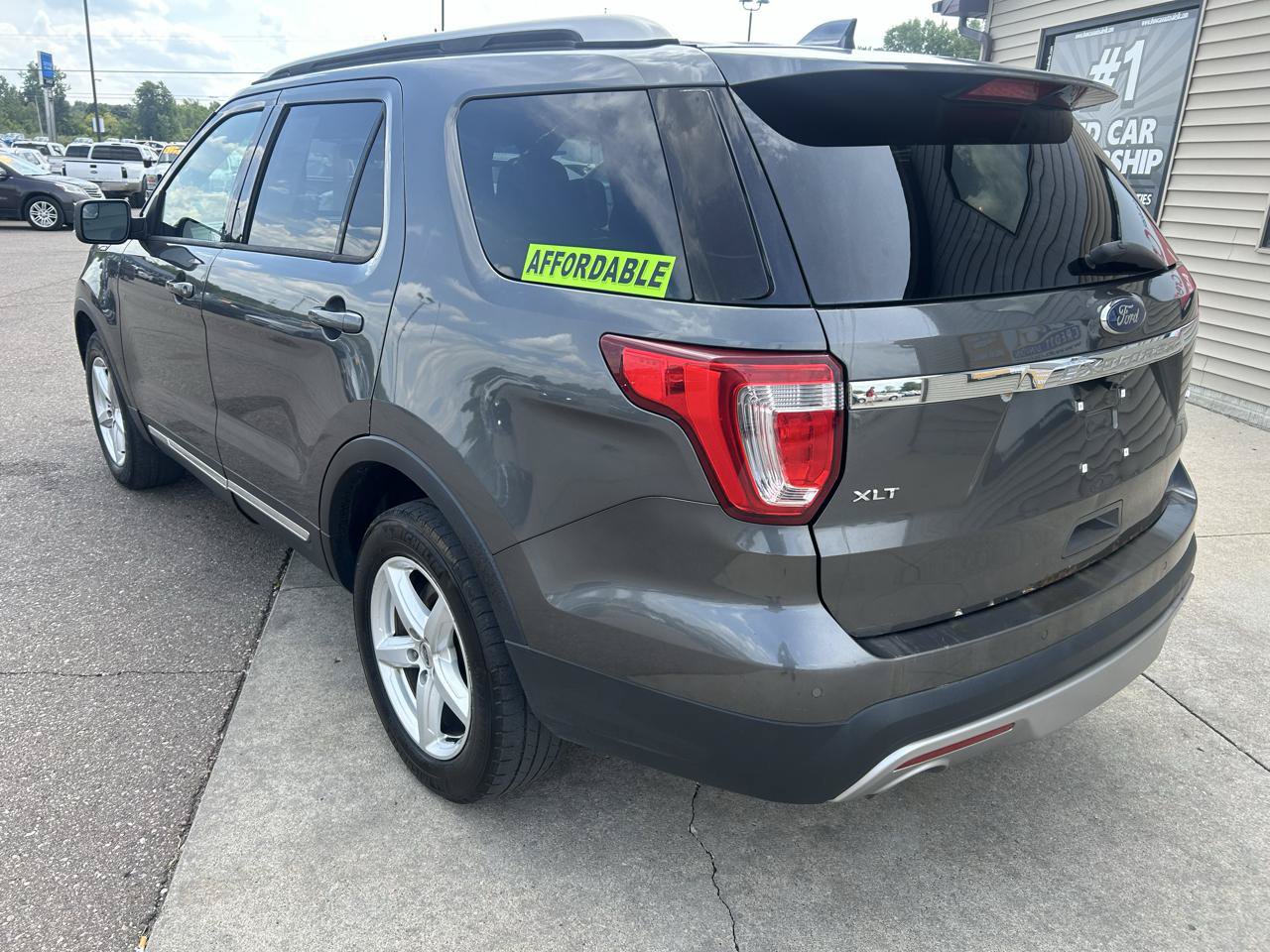 Used 2016 Ford Explorer XLT AWD/4WD image 7