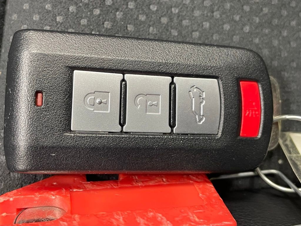 Used 2025 Mitsubishi Eclipse Cross SE image 27