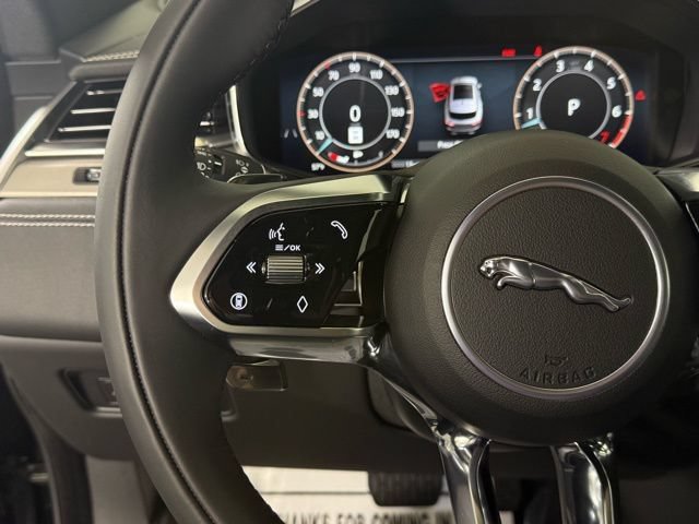 New 2026 Jaguar F-PACE R-Dynamic S AWD/4WD image 40