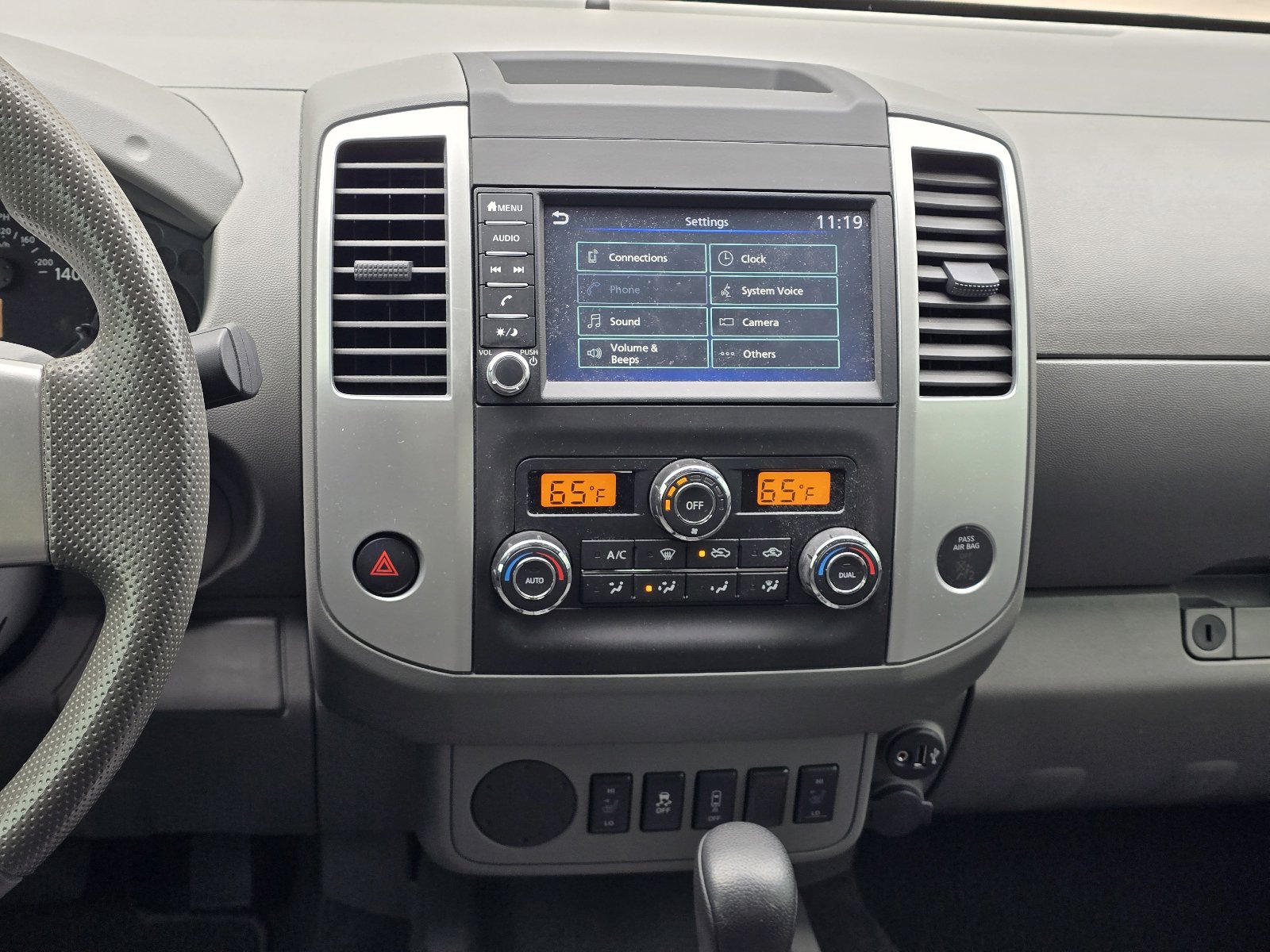 Used 2020 Nissan Frontier SV w/ Midnight Edition Floor Mats image 18