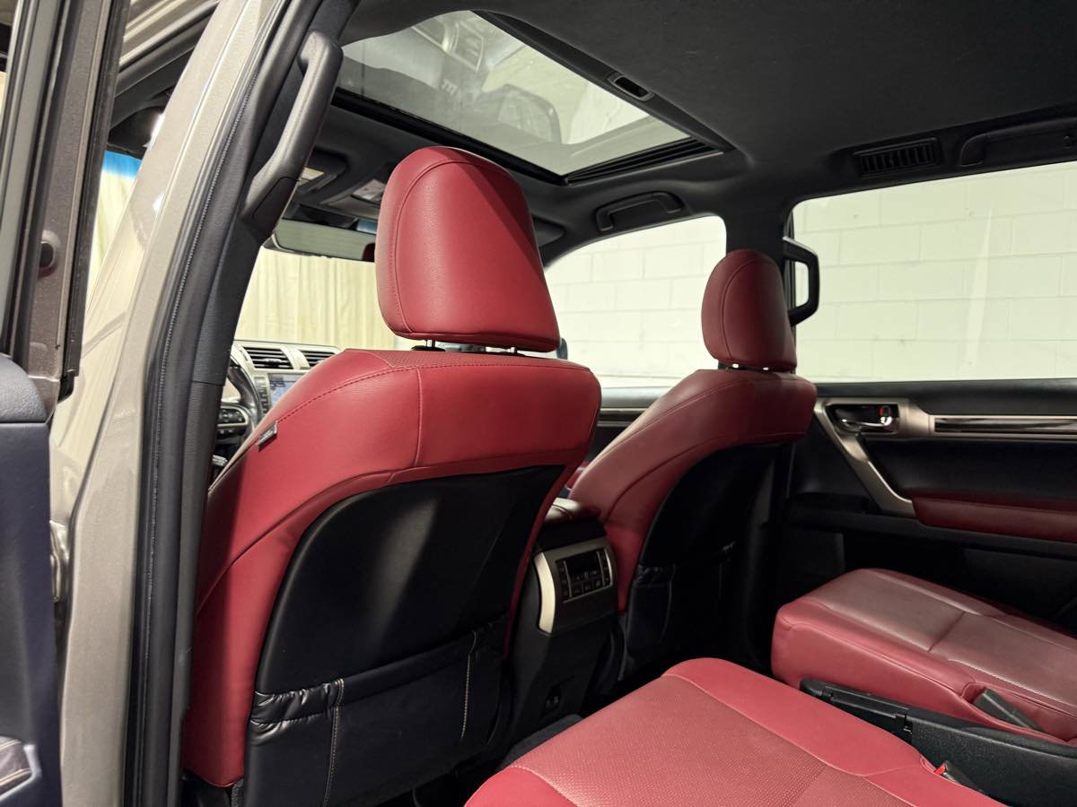 Used 2021 Lexus GX 460 Premium image 17