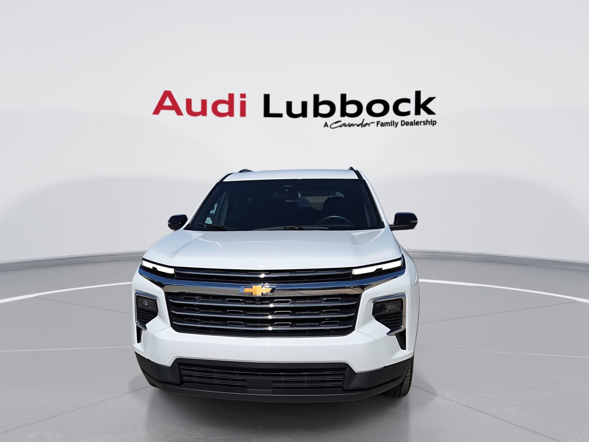 Used 2024 Chevrolet Traverse LT AWD/4WD image 3