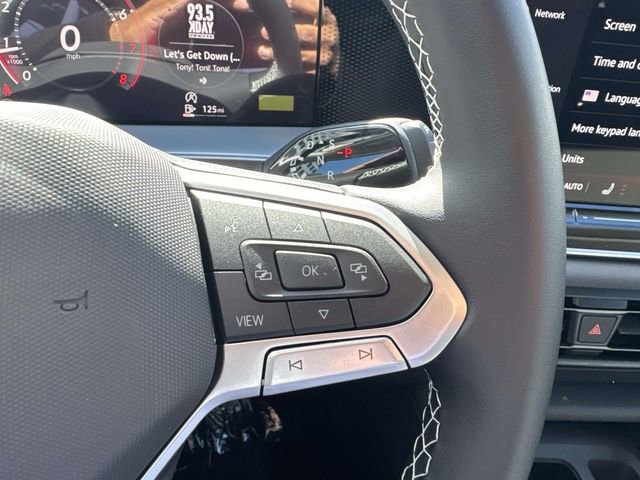 New 2026 Volkswagen Tiguan SE image 17