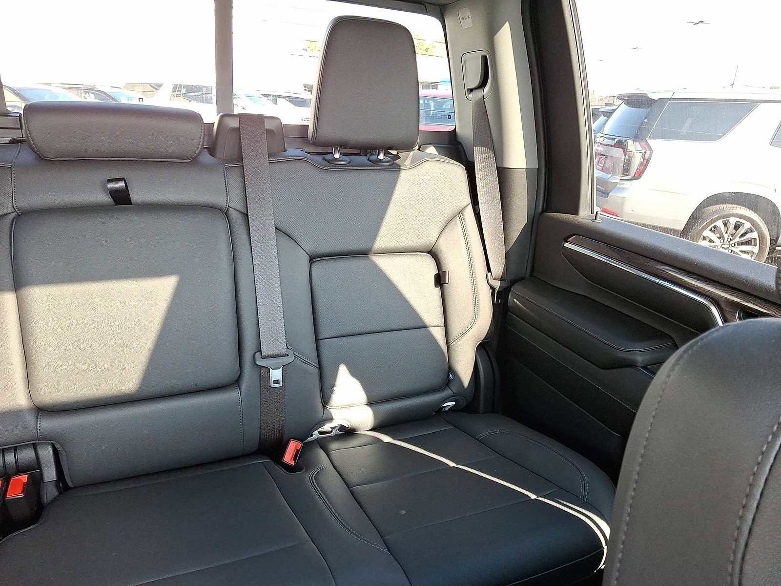 Used 2024 Chevrolet Silverado 3500 LTZ w/ LTZ Convenience Package image 15