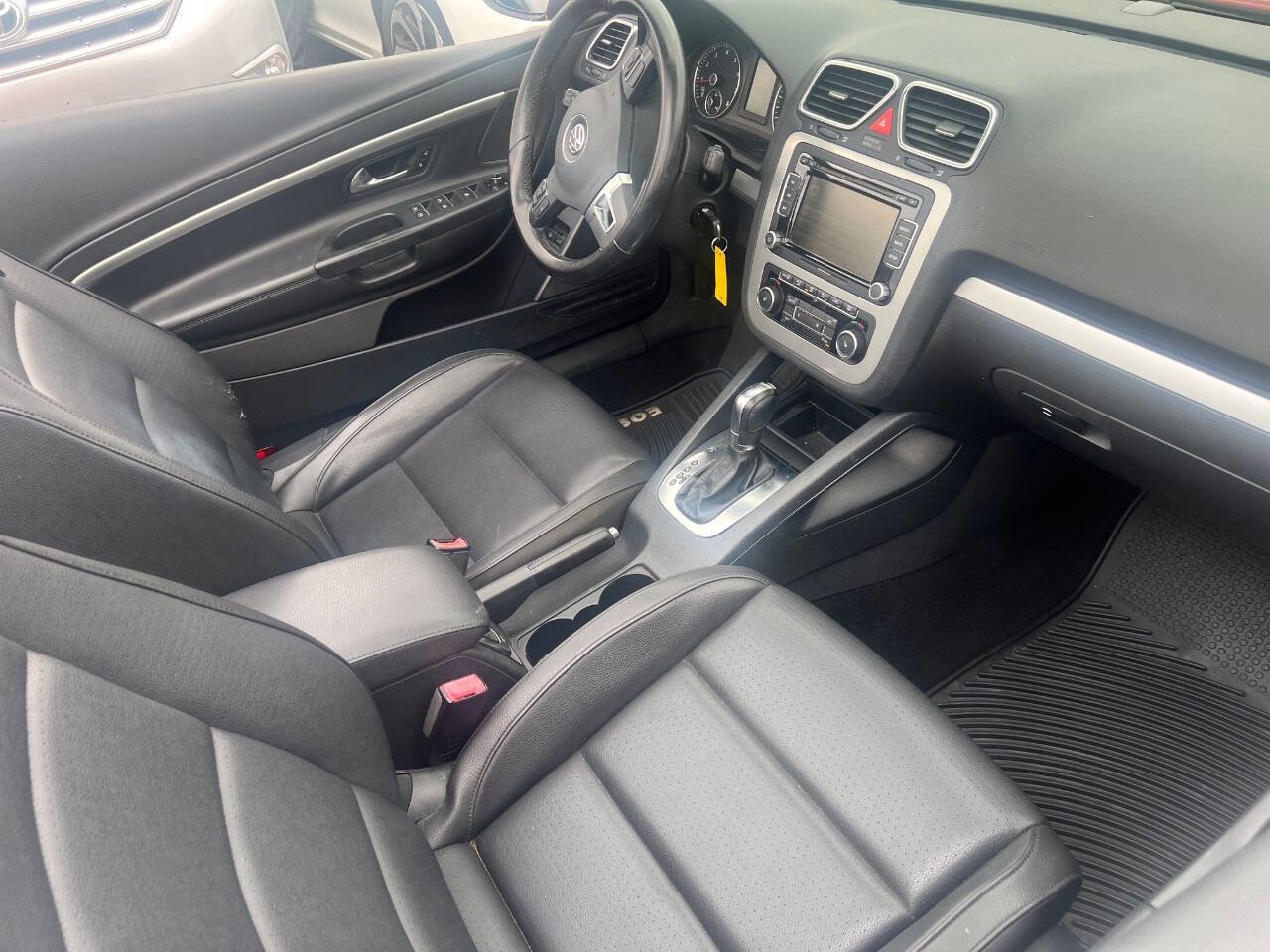 Used 2012 Volkswagen Eos Komfort FWD image 12