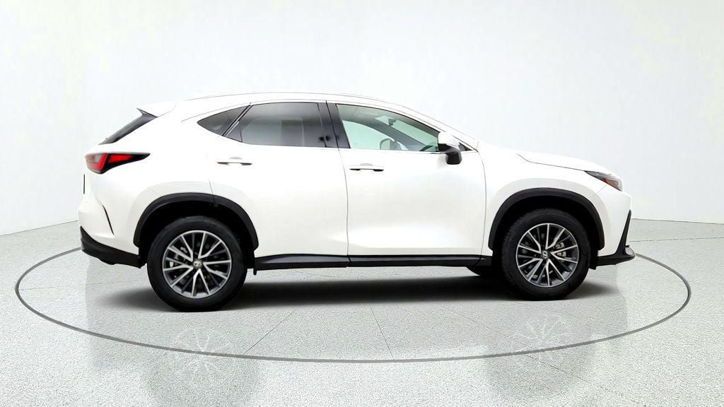 Used 2025 Lexus NX 350h AWD w/ Accessory Package (2T) image 4