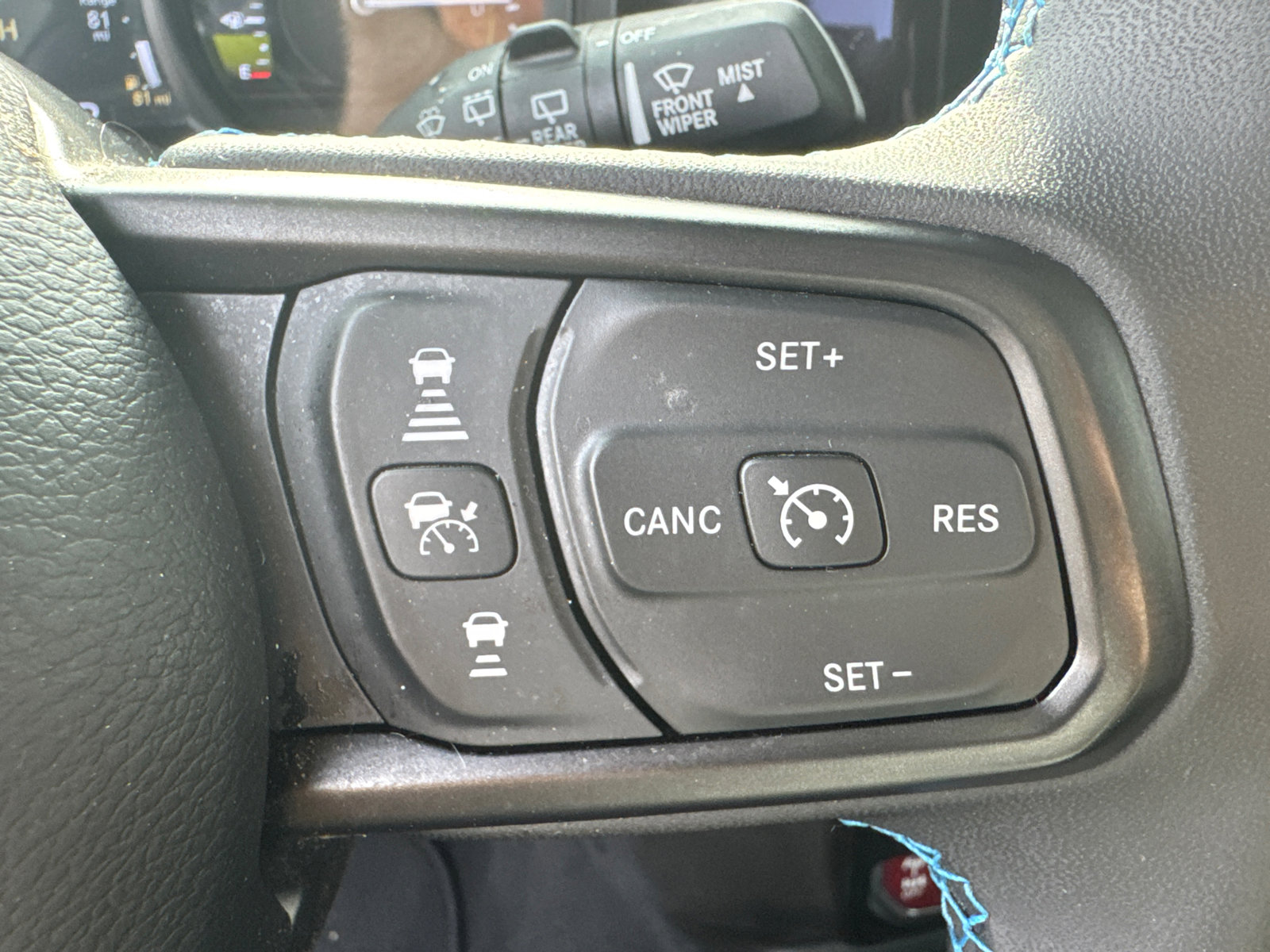 Used 2025 Jeep Wrangler Unlimited Rubicon 4xe image 31