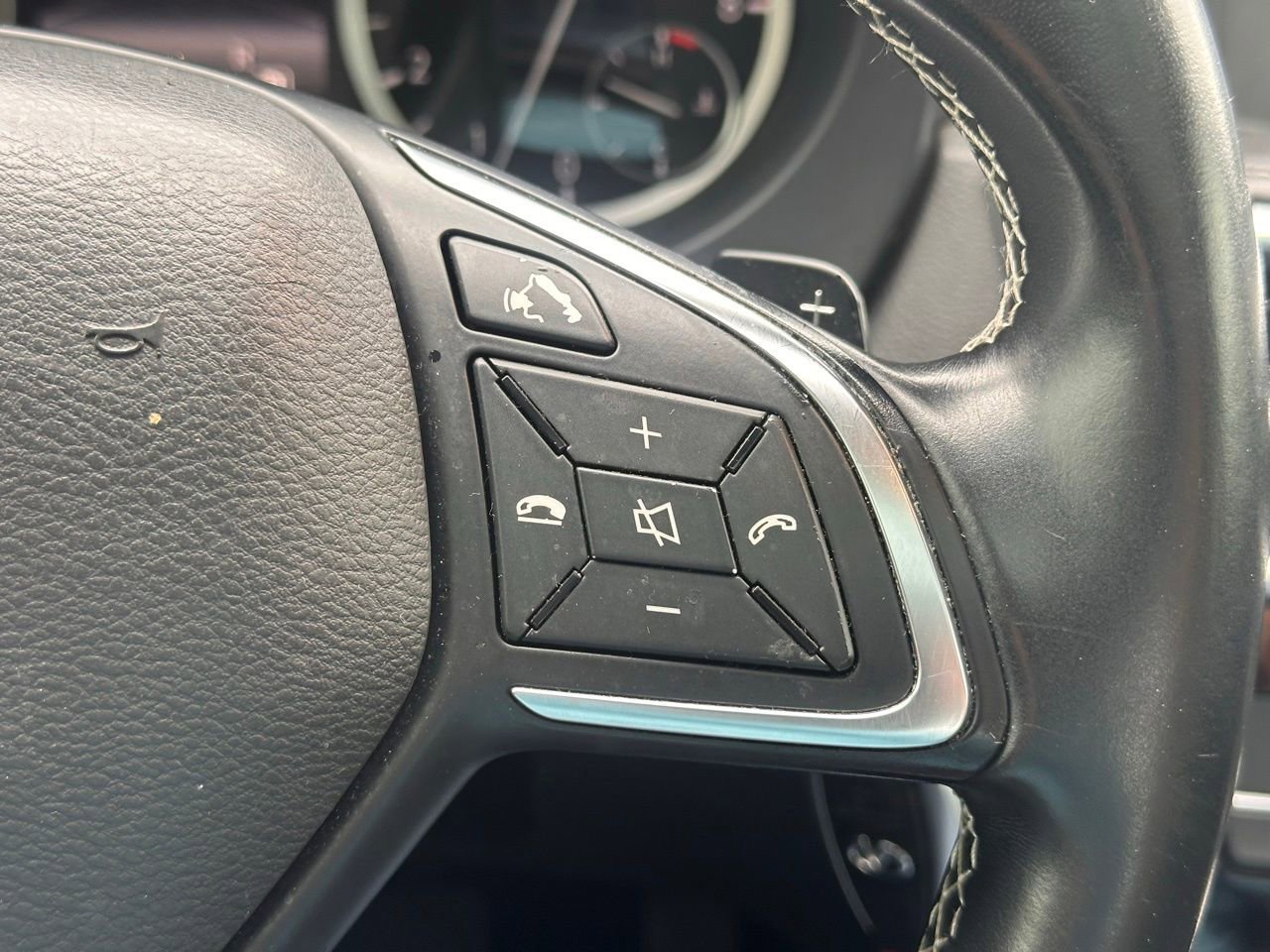 Used 2018 INFINITI QX30 Premium w/ Navigation Package image 31