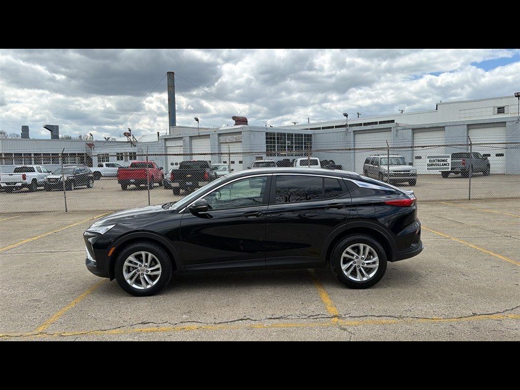 Used 2024 Buick Envista Preferred FWD image 3