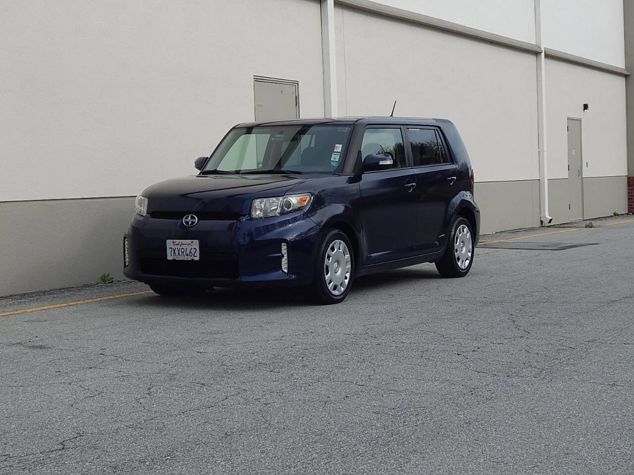 Used 2015 Scion xB image 7