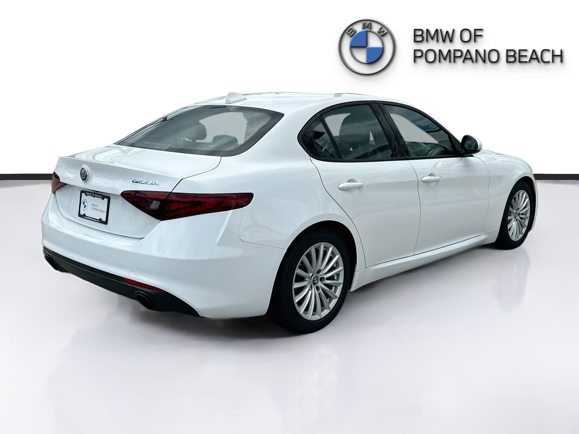 Used 2023 Alfa Romeo Giulia Sprint RWD image 7