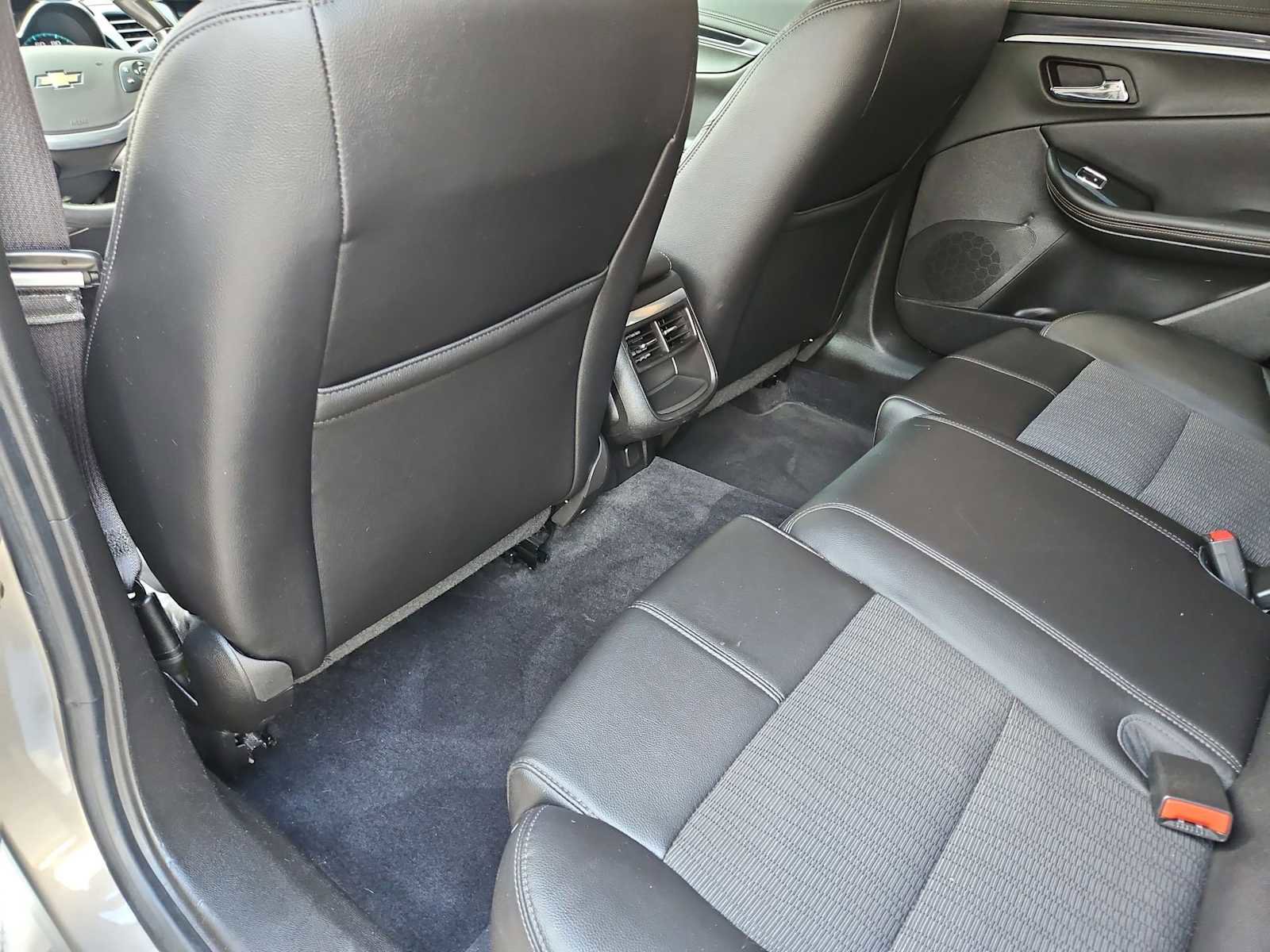 Used 2019 Chevrolet Impala LT image 18