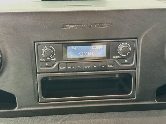 Used 2025 Mercedes-Benz Sprinter 2500 image 14