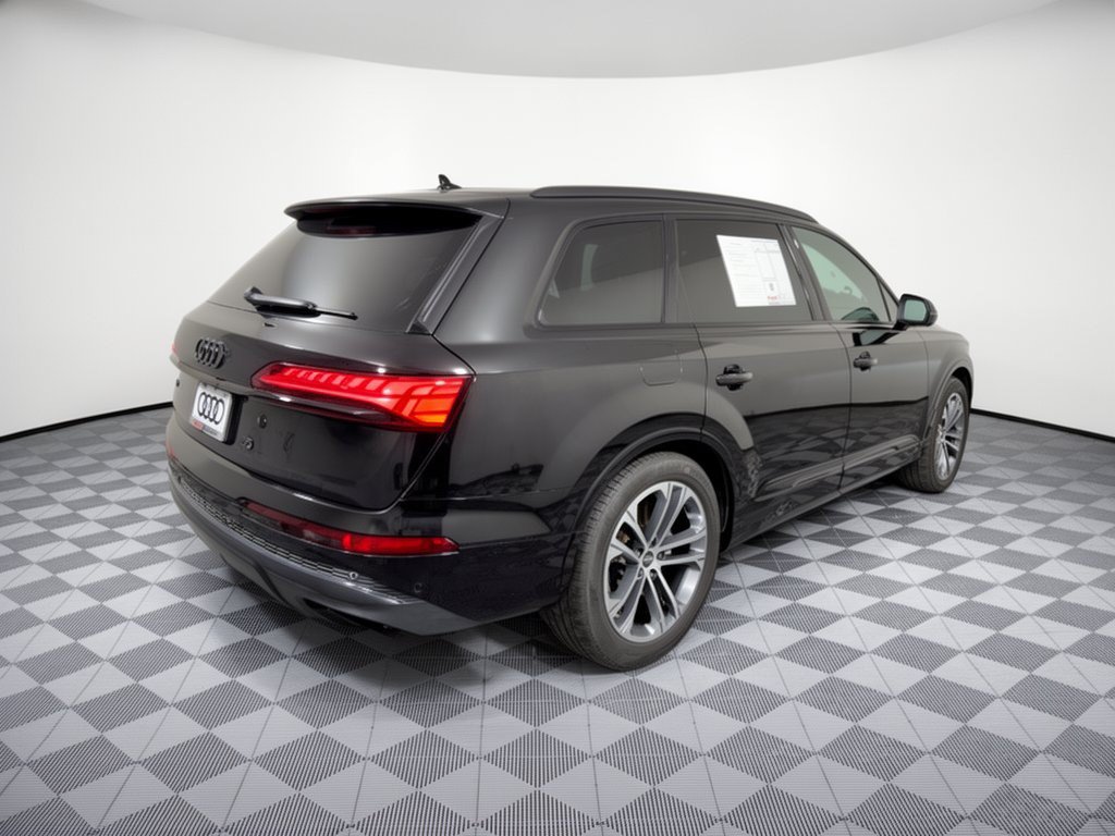 Certified 2025 Audi Q7 2.0T Premium Plus w/ Premium Plus Package AWD/4WD image 9