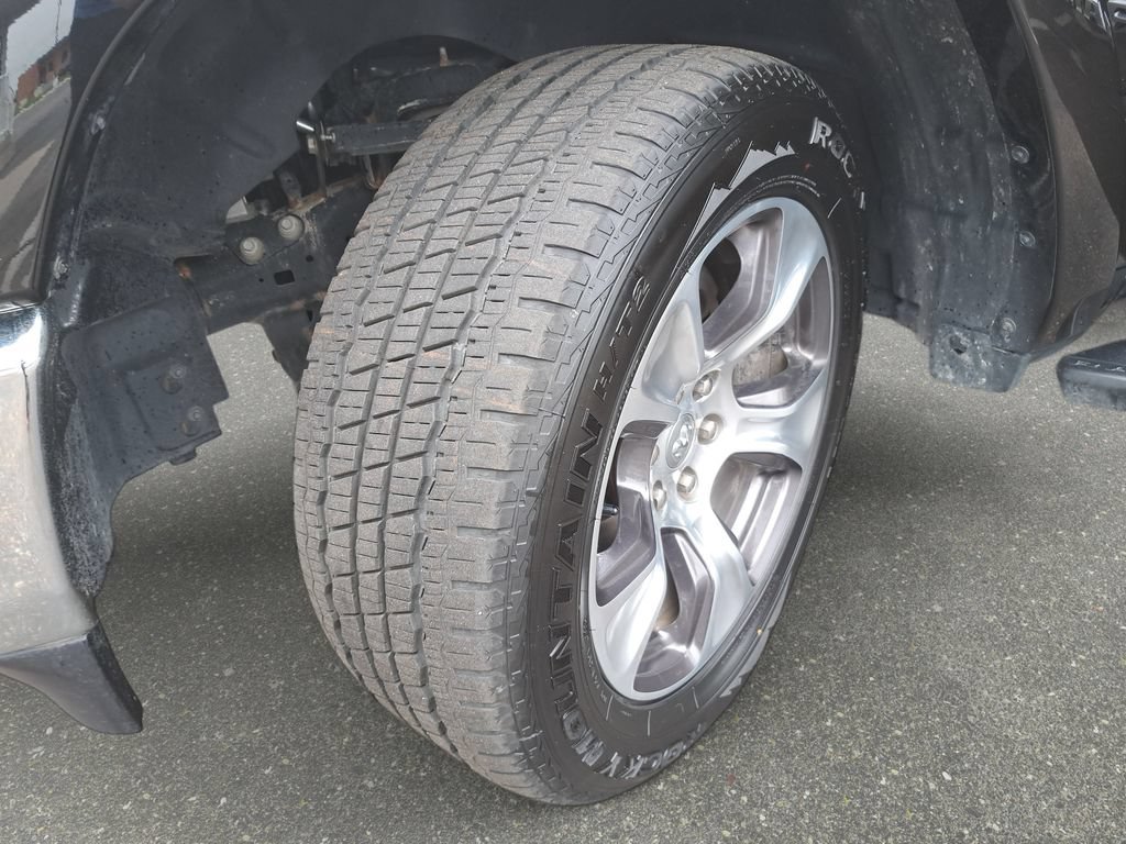 Used 2022 RAM 1500 Laramie AWD/4WD image 32