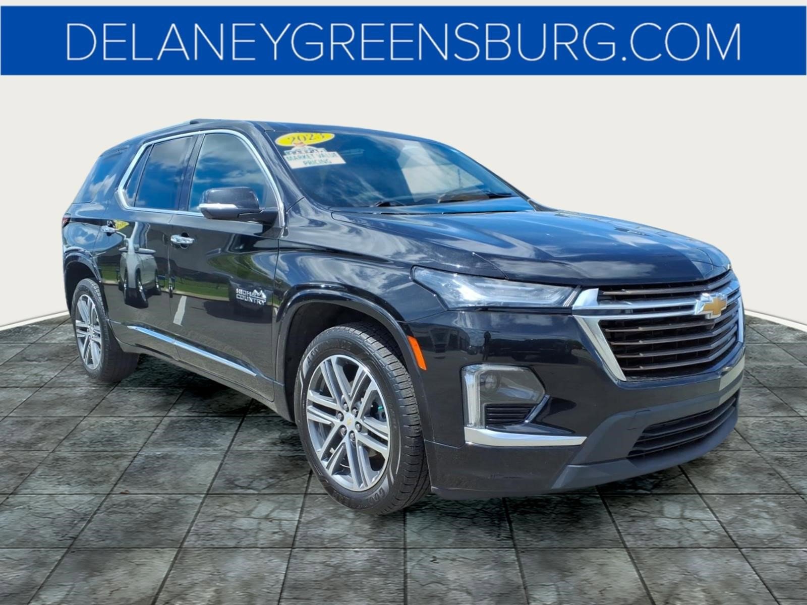 Used 2023 Chevrolet Traverse High Country w/ LPO, Floor Liner Package AWD/4WD image 1