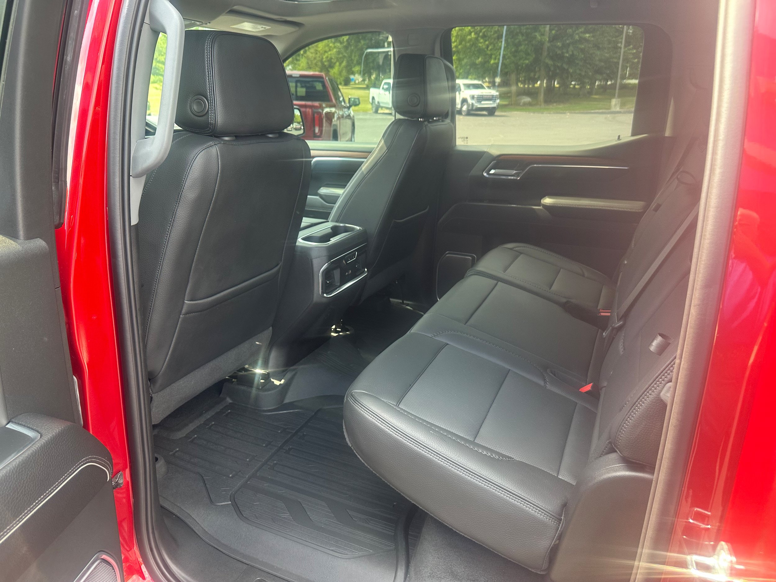 Used 2023 GMC Sierra 1500 Denali w/ Denali Reserve Package AWD/4WD image 25