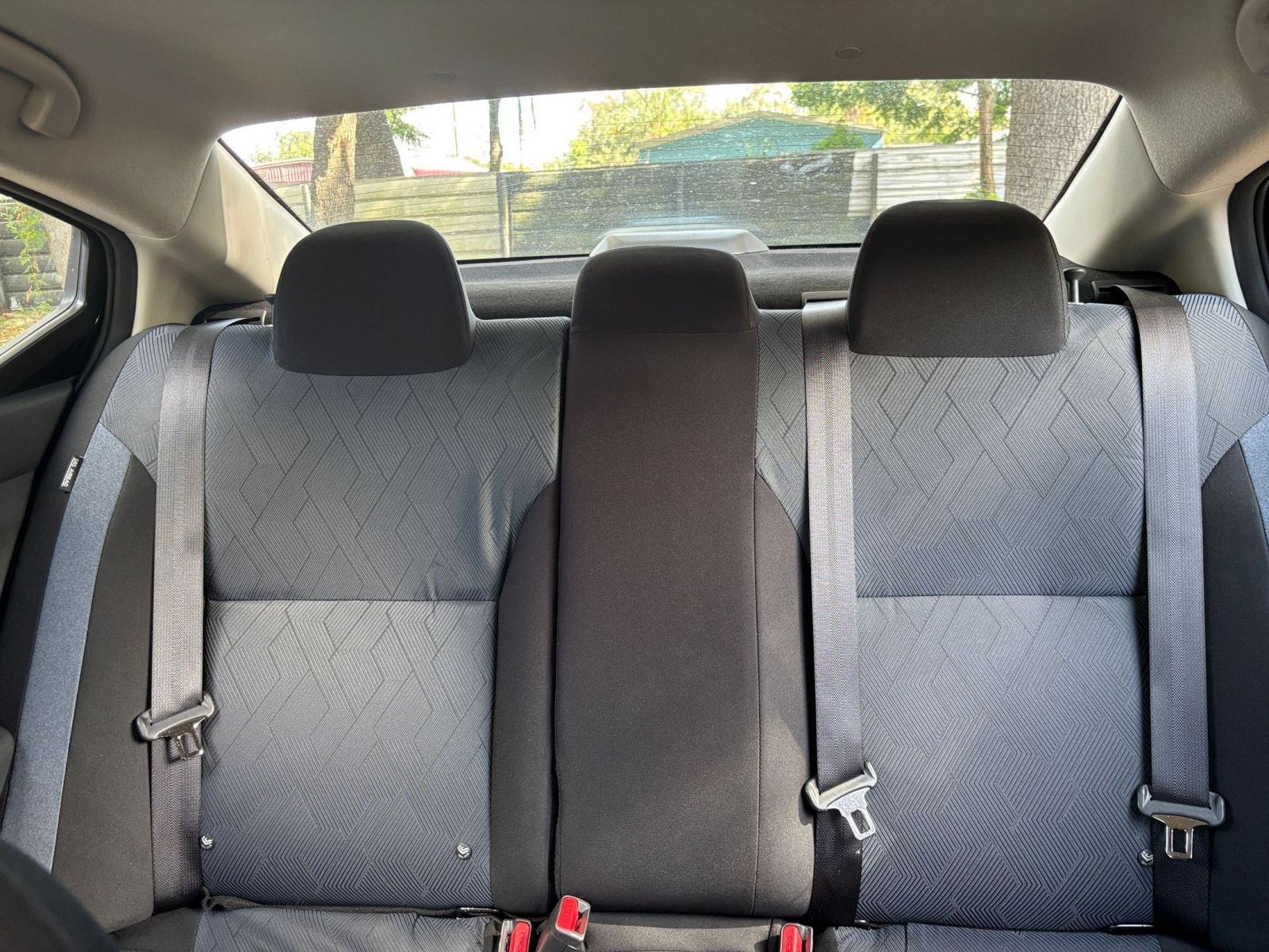 Used 2025 Nissan Versa SV FWD image 35