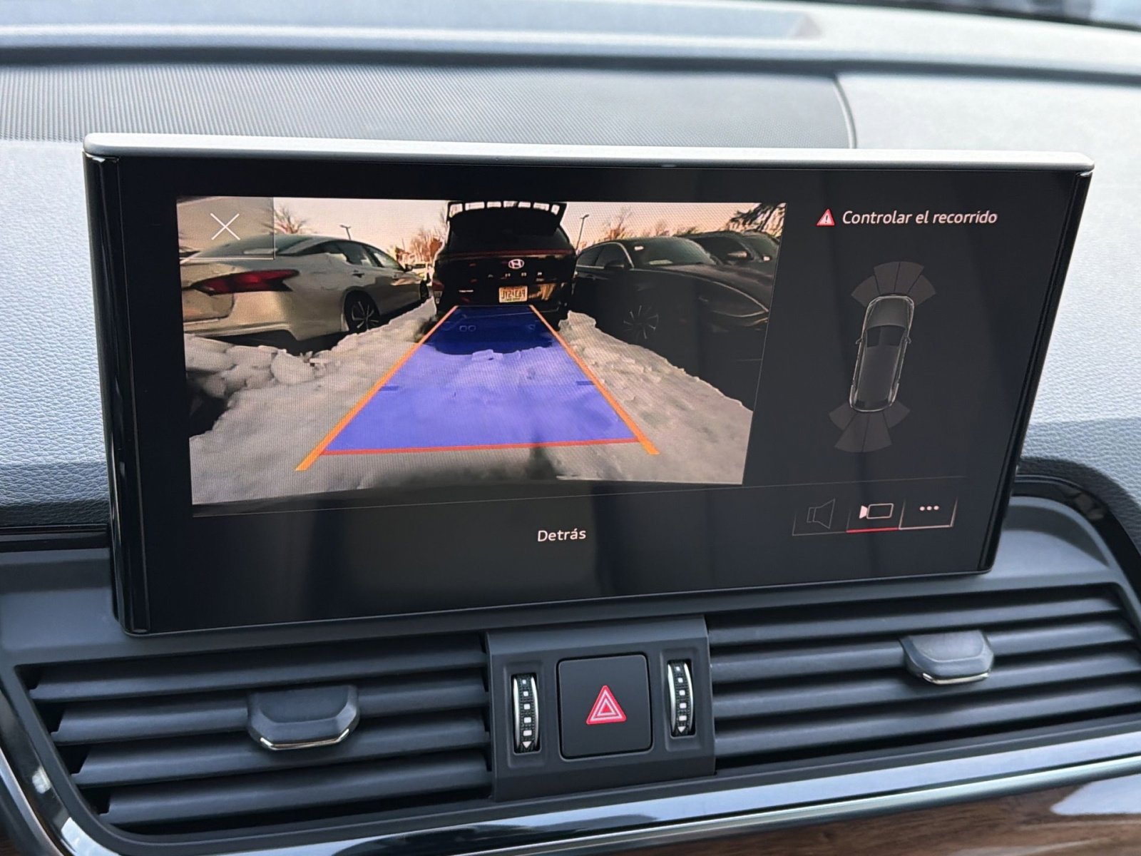 Used 2022 Audi Q5 2.0T Premium w/ Convenience Package image 19