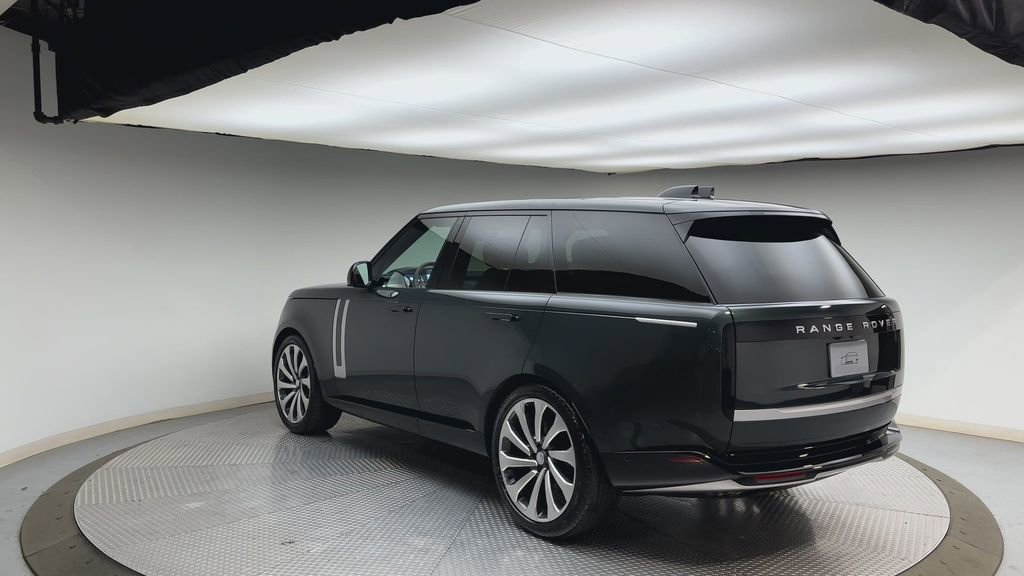 Used 2024 Land Rover Range Rover Autobiography AWD/4WD image 4