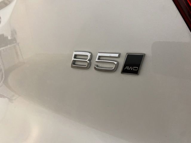 Used 2025 Volvo XC40 B5 Core AWD/4WD image 99