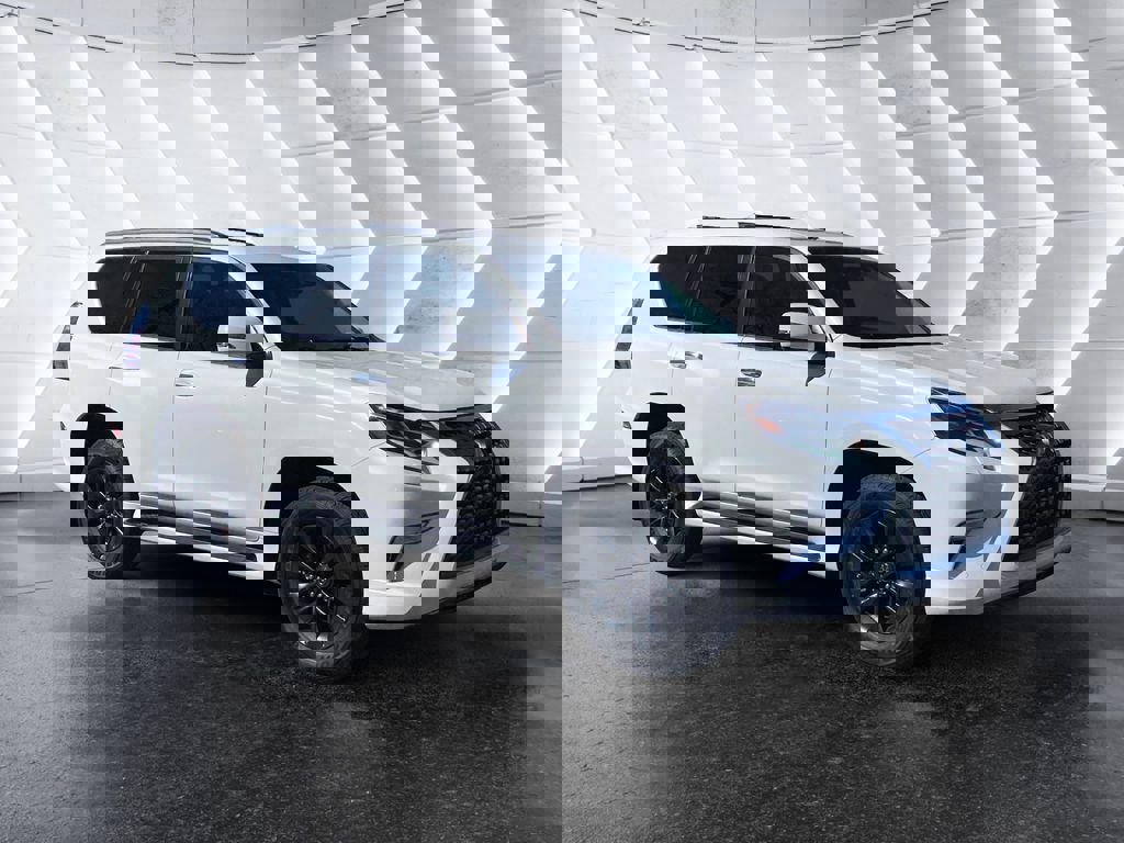 Used 2022 Lexus GX 460 Premium w/ Premium Package image 1