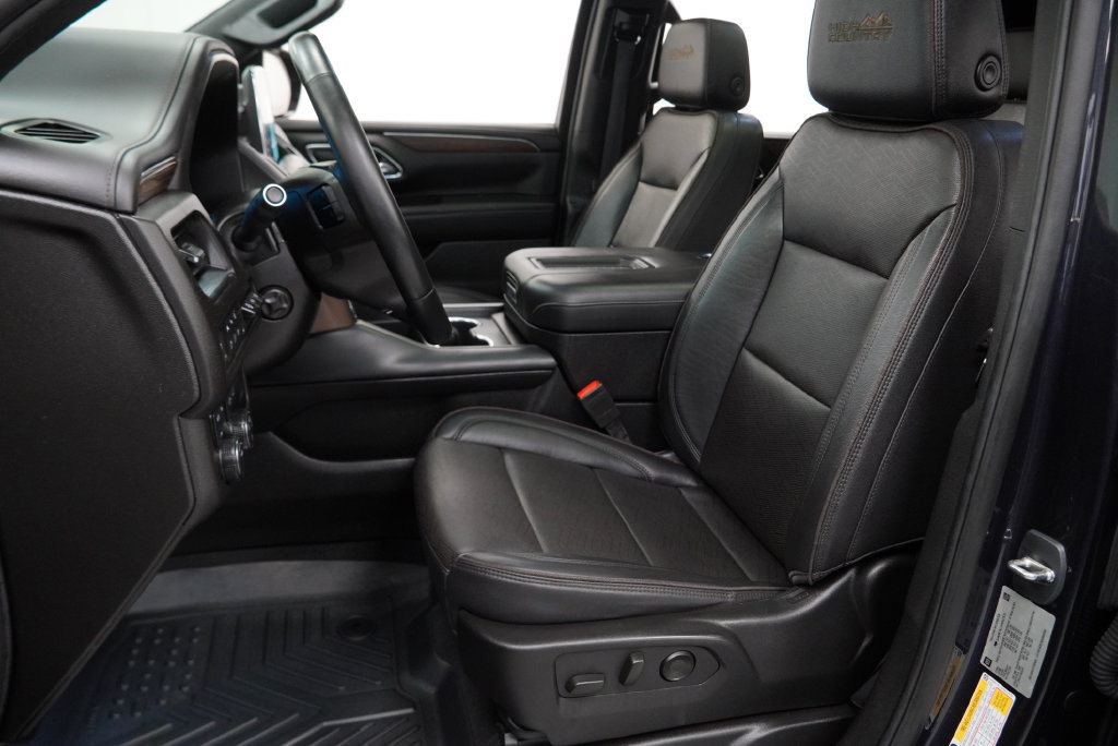 Used 2023 Chevrolet Tahoe High Country w/ Premium Package 2 AWD/4WD image 4