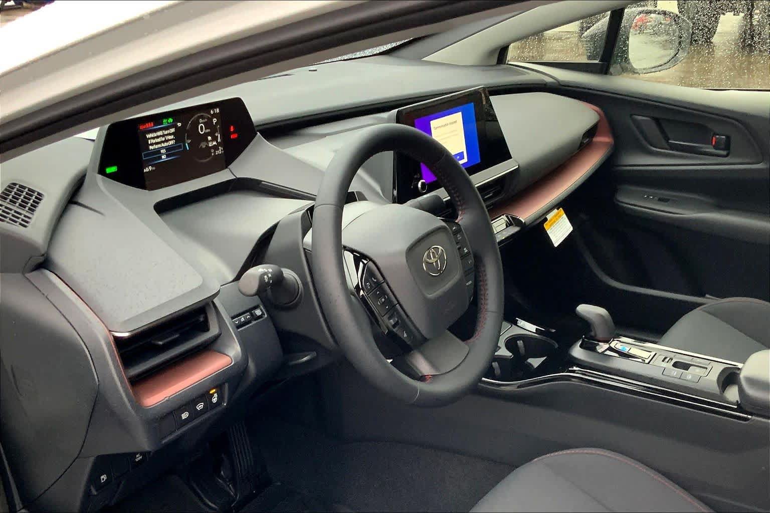 New 2026 Toyota Prius Plug-In Hybrid FWD image 8