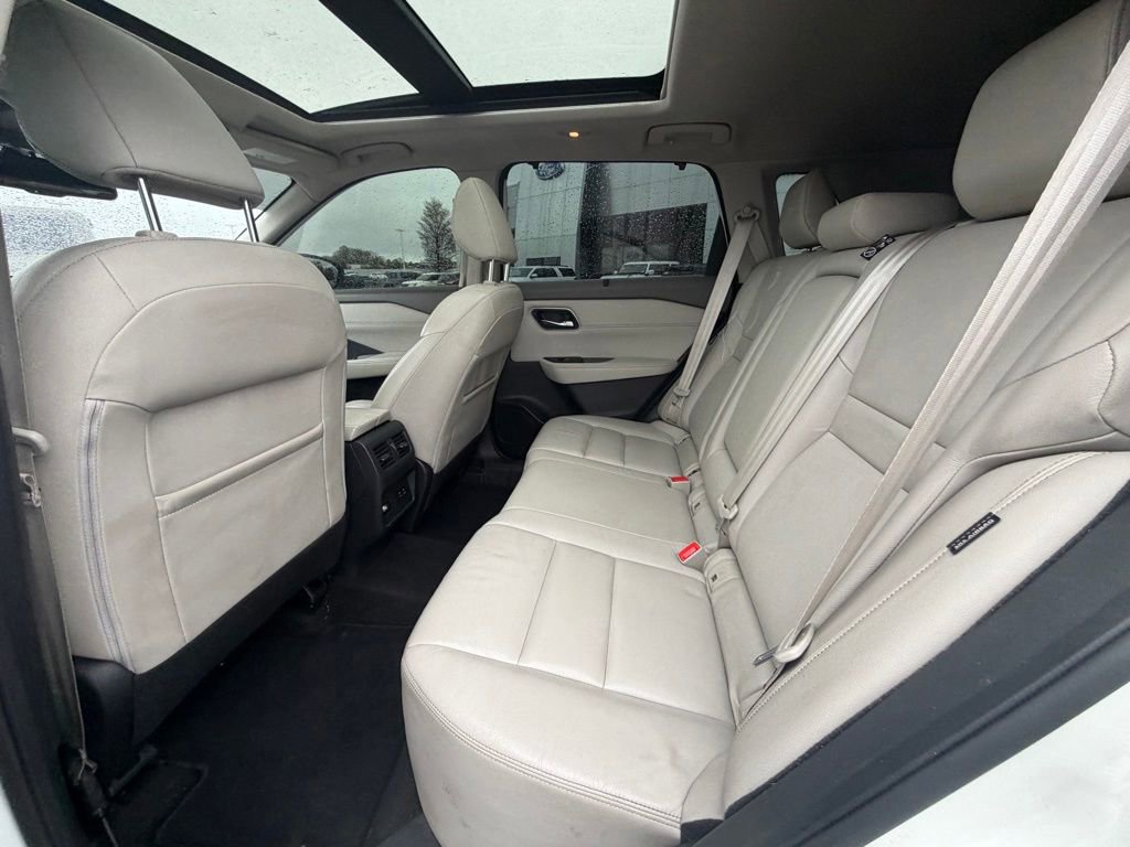 Used 2021 Nissan Rogue SL AWD/4WD image 12