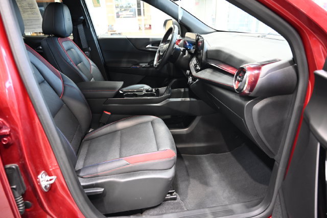 Certified 2025 Chevrolet Equinox RS w/ Safety and Technology Package AWD/4WD image 10