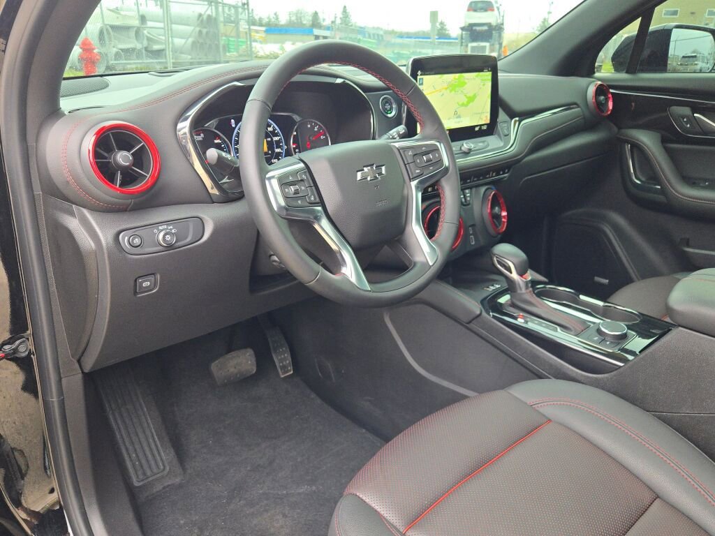 Used 2024 Chevrolet Blazer RS w/ Enhanced Convenience Package FWD image 20