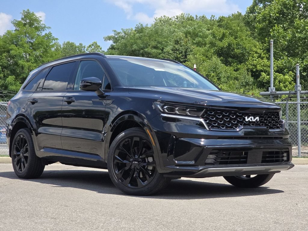 Used 2023 Kia Sorento SX