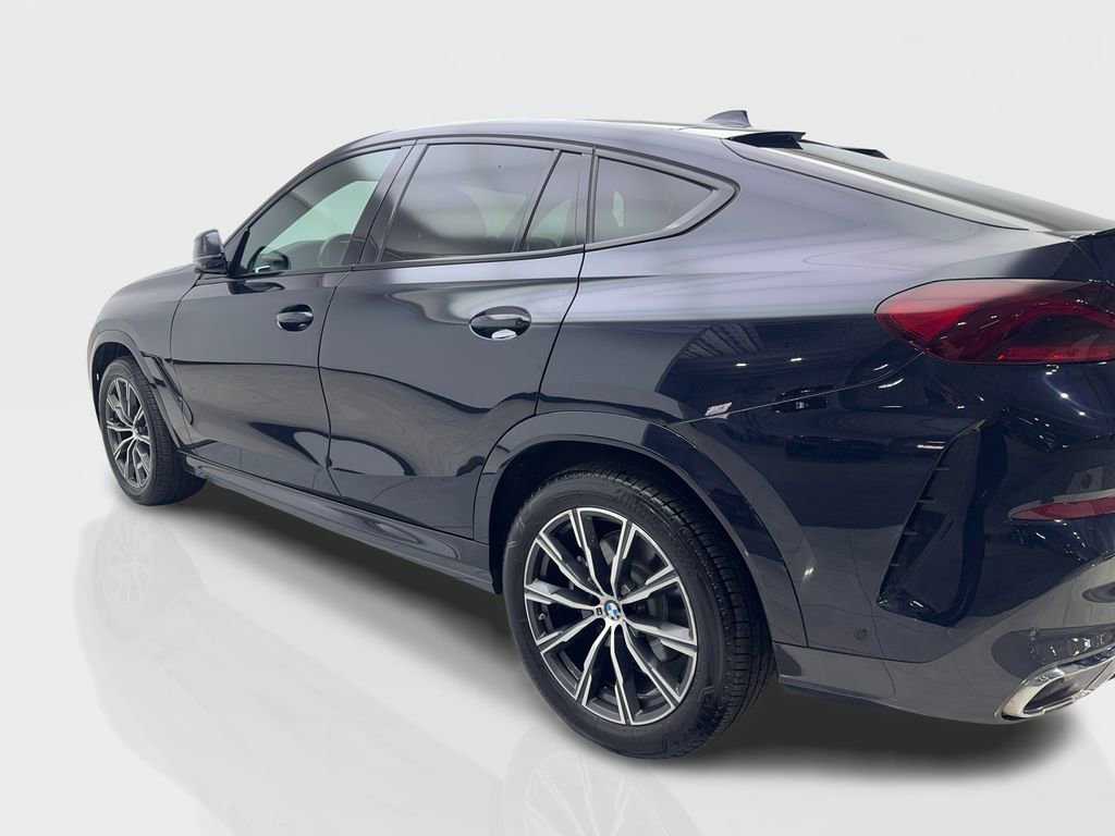Used 2023 BMW X6 xDrive40i w/ M Sport Package image 14