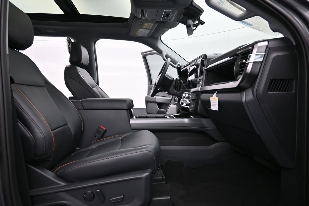 New 2026 Ford F250 Lariat w/ Black Appearance Package AWD/4WD image 25