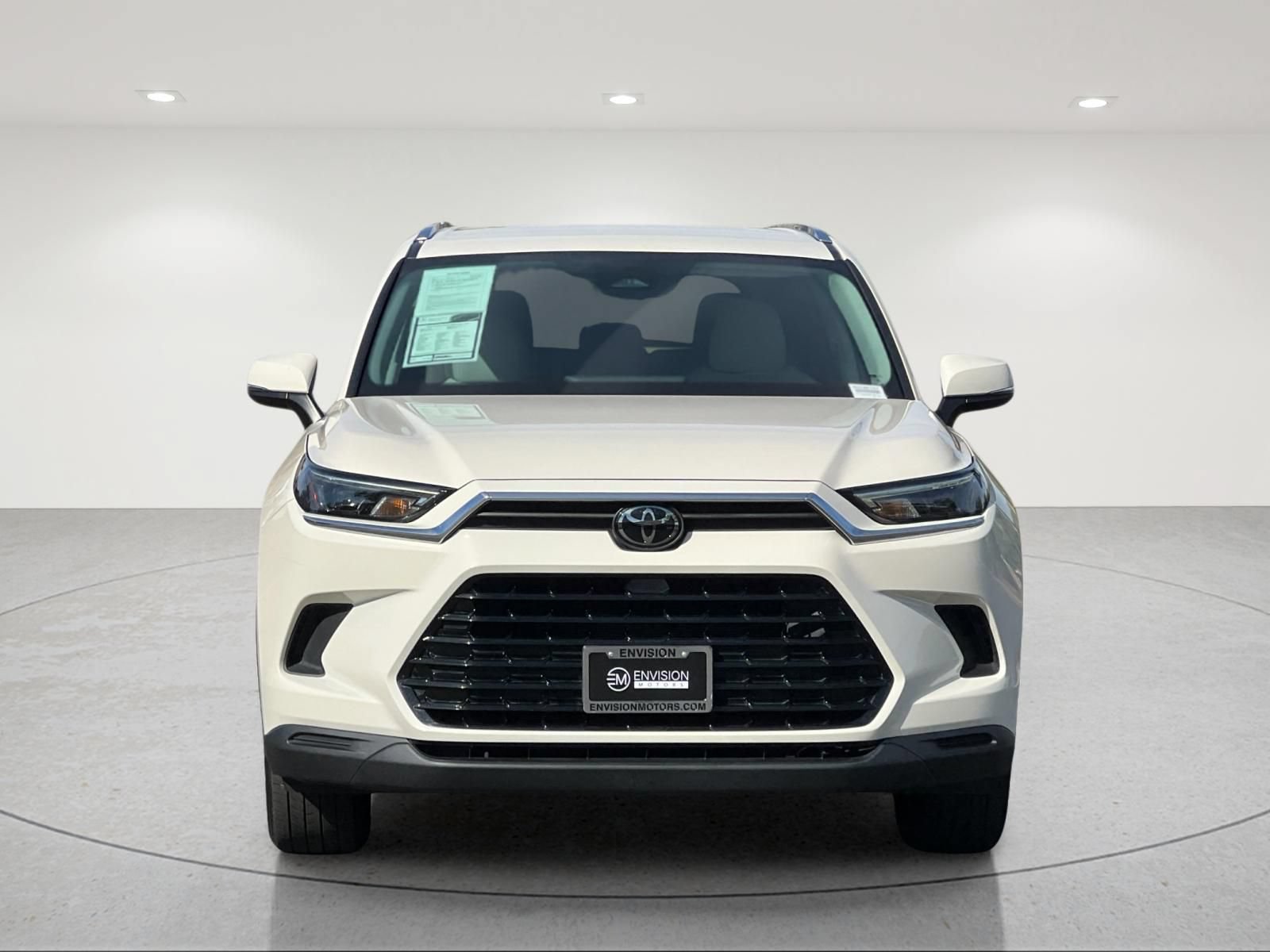 Used 2024 Toyota Grand Highlander AWD image 8
