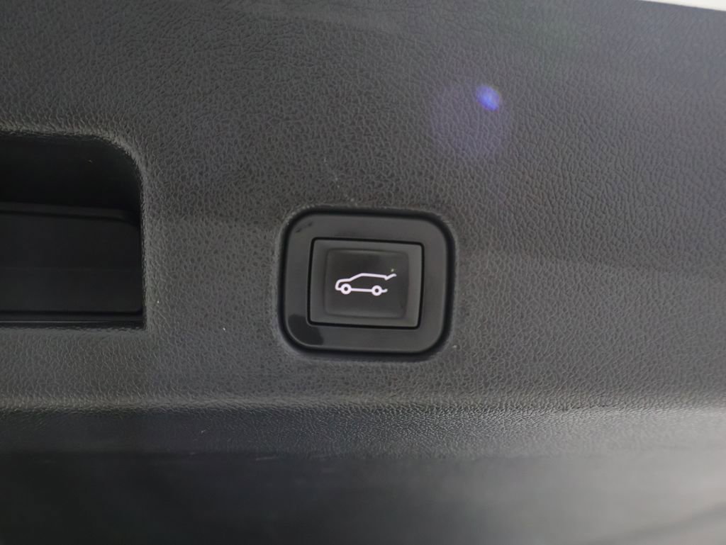Used 2024 GMC Acadia Elevation AWD/4WD image 20