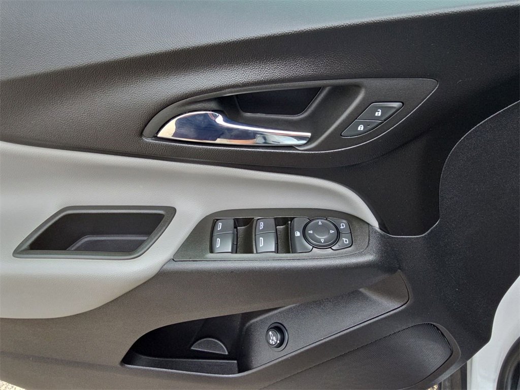 Used 2023 Chevrolet Equinox LT w/ Driver Convenience Package image 24