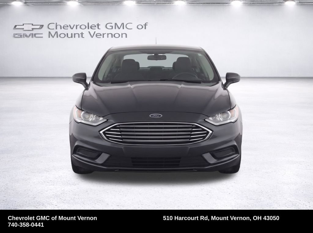 Used 2017 Ford Fusion SE w/ Fusion SE Technology Package FWD image 5