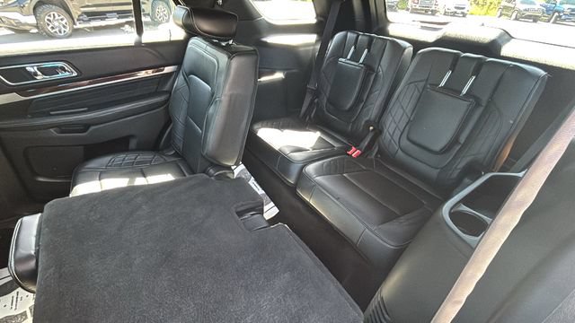 Used 2017 Ford Explorer Platinum AWD/4WD image 21